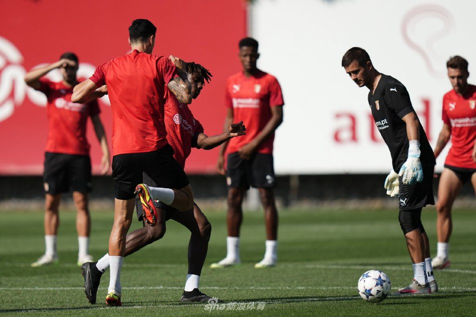 发展一直在 发展一直在